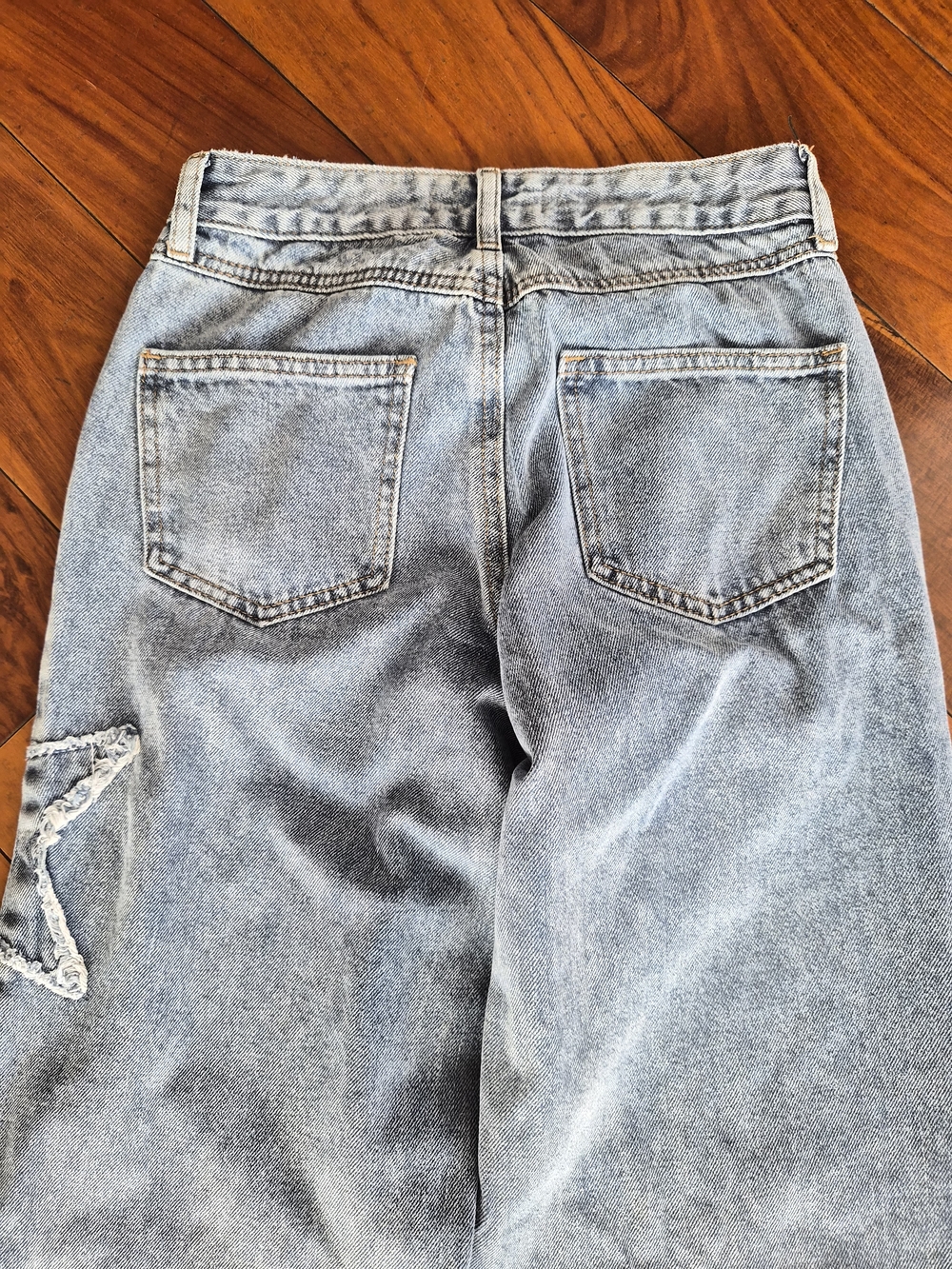 Ashley Mason Frayed Star Patch Wide Leg Jeans 00/23 - Picture 13 of 15